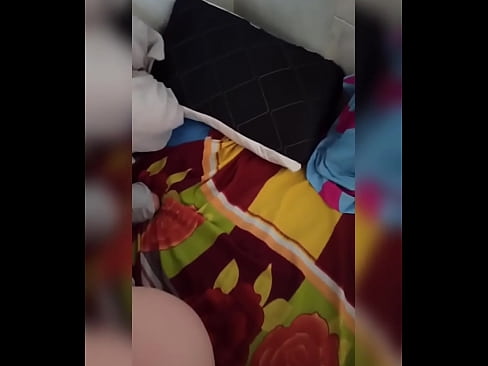 ❤️ Mwenzangu anakaa peke yake nyumbani kwa sababu mume wake anaenda likizo na mimi huchukua nafasi hiyo kumlamba na kumjaza maziwa. Ngono